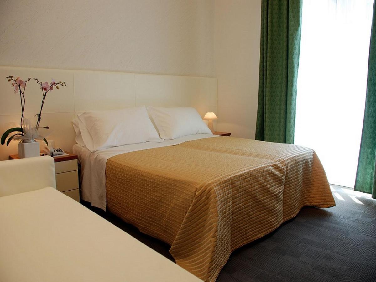 Hotel Sorriso Milano Marittima Eksteriør billede