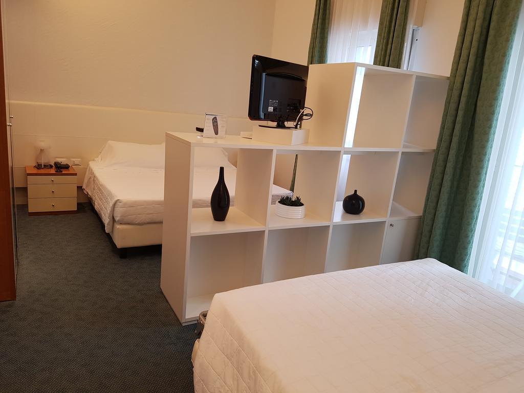 Hotel Sorriso Milano Marittima Eksteriør billede