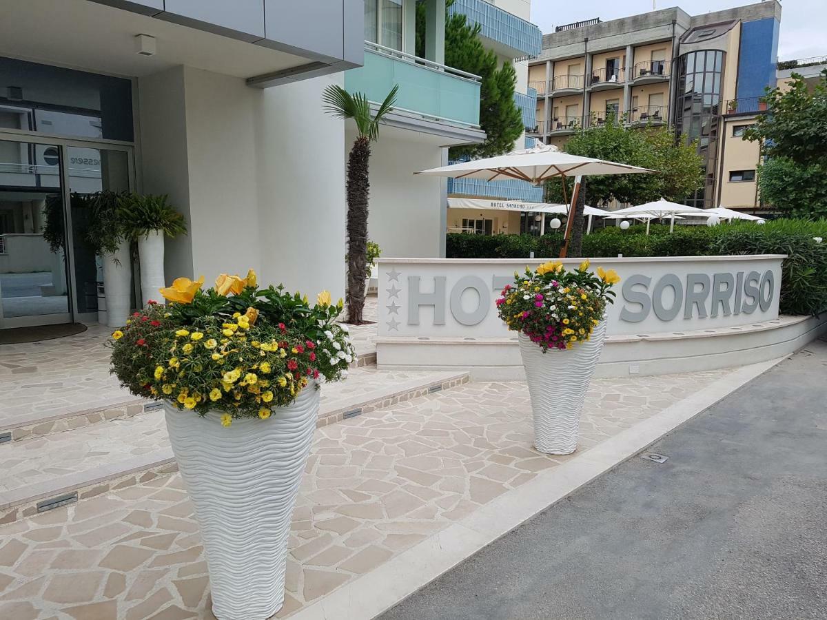Hotel Sorriso Milano Marittima Eksteriør billede